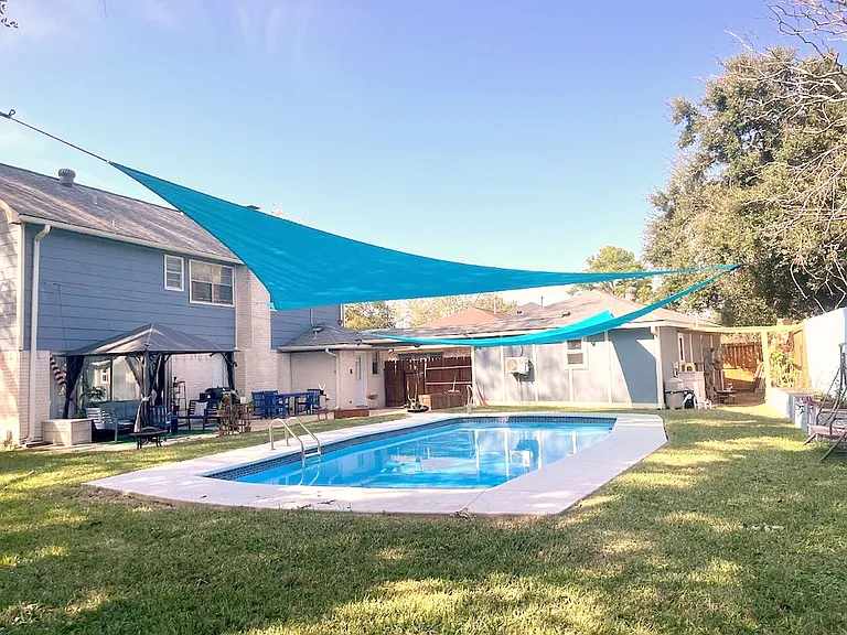 719 Park Knoll Ln — Photo 25