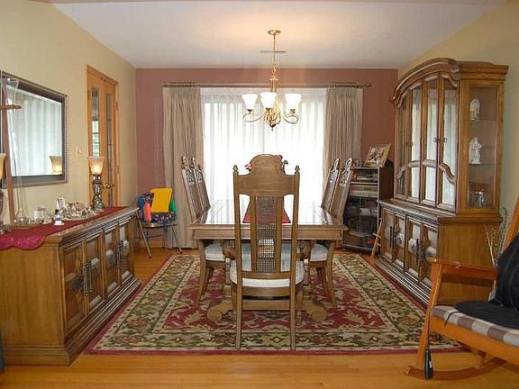 4th image of 1436 S Greenview Ct