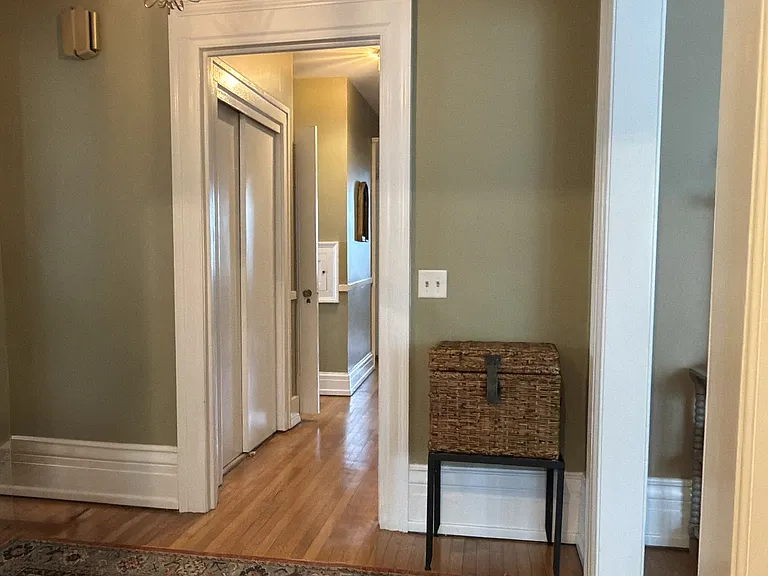 1026 Harvard St #1 — Photo 18