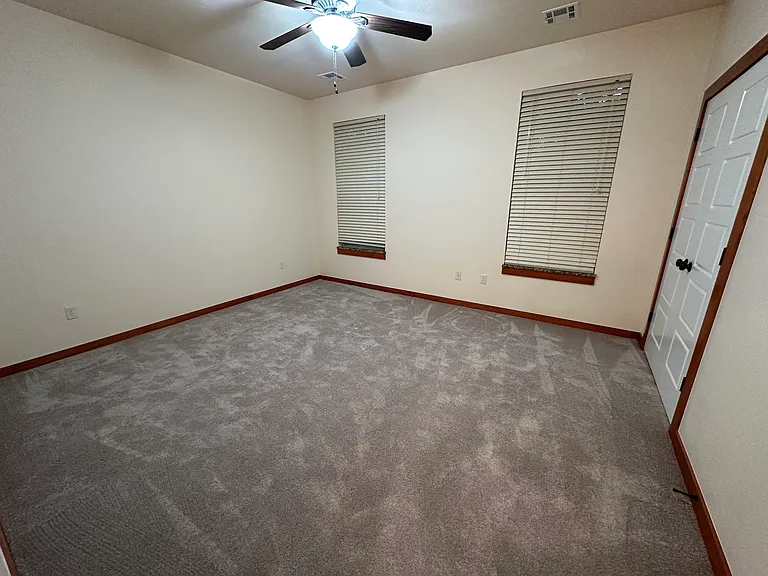 2709 Belmont Dr — Photo 26