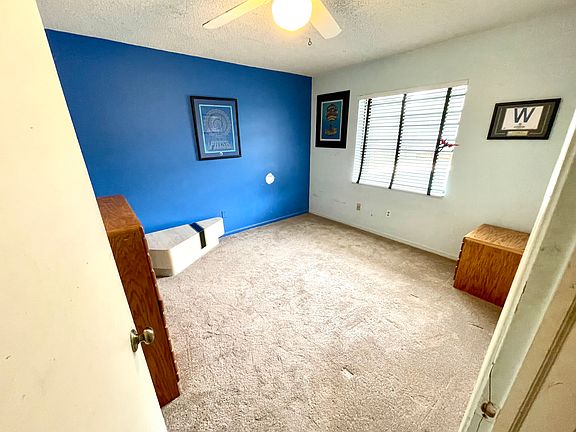 4th image of 4050 Birchwood Dr
