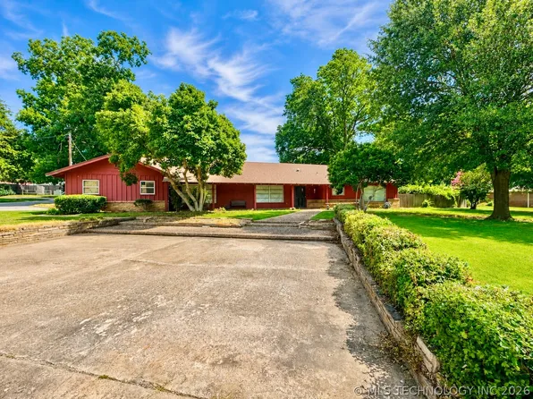 2903 E 47th St, Tulsa, OK 74105