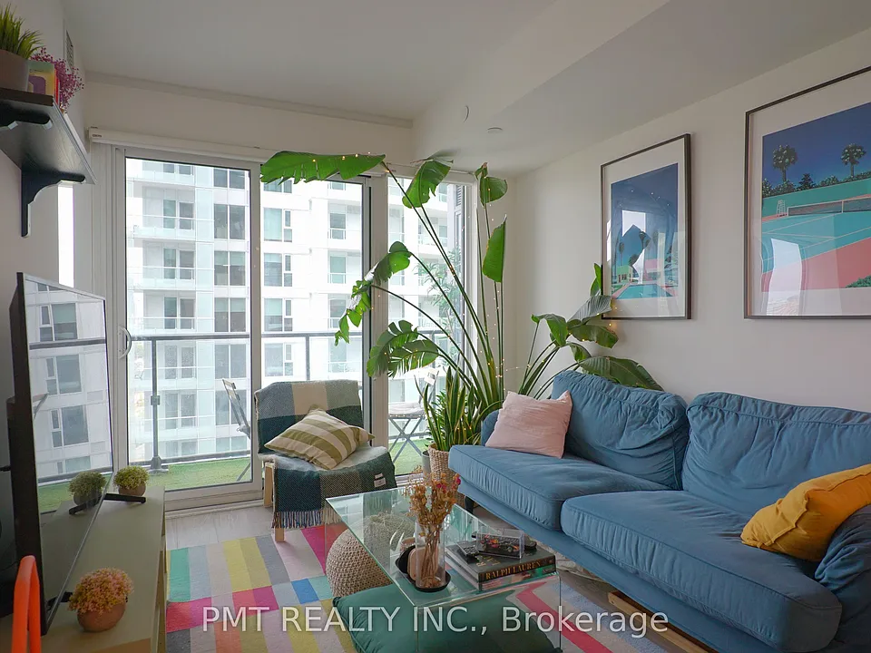 19 Western Battery Rd #1521