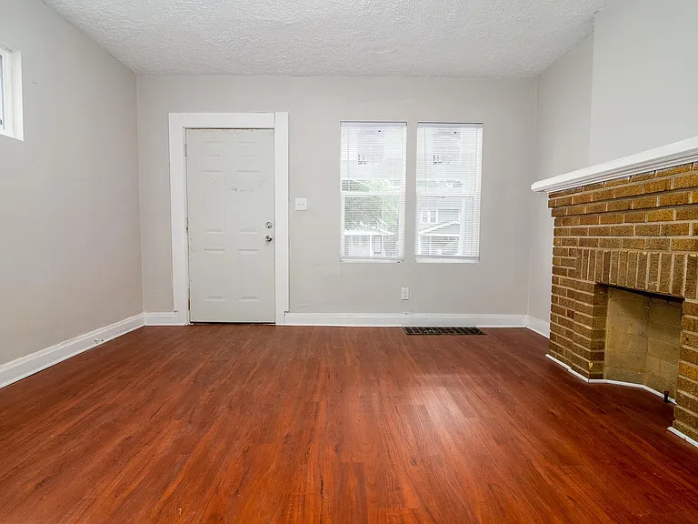 1159 Linwood Ave — Photo 14