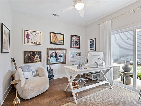 5th image of 413 Becanni Ln