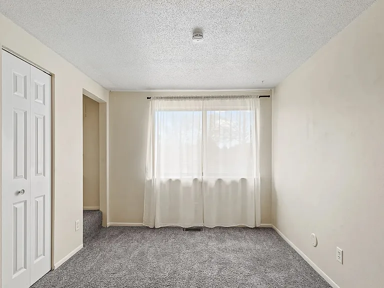 968 Greenwood Trl W — Photo 19