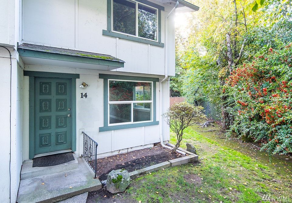 1st image of 1016 9th St SE APT 14