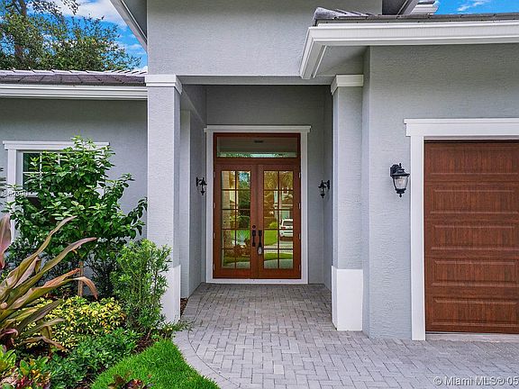 3rd image of 2500 Estates Dr