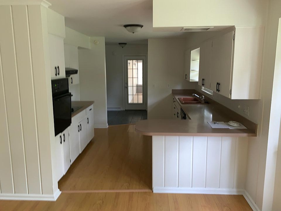 1st image of 4425 Lynndale St