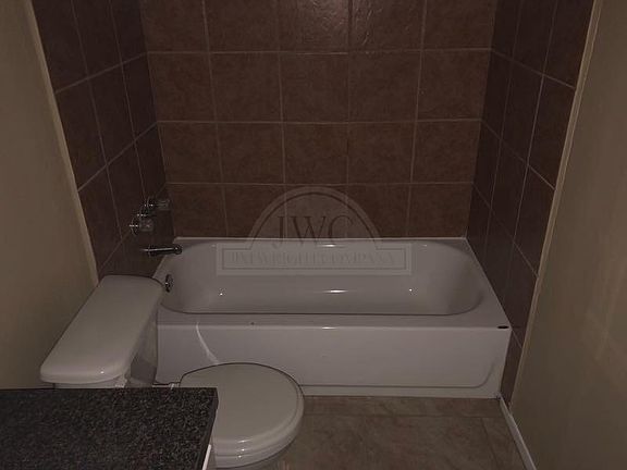 5th image of 205 W Mockingbird Ln Unit A