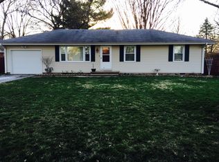 1909 McDonald Dr, Champaign, IL