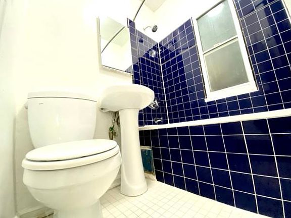 5th image of 716 S Berendo St