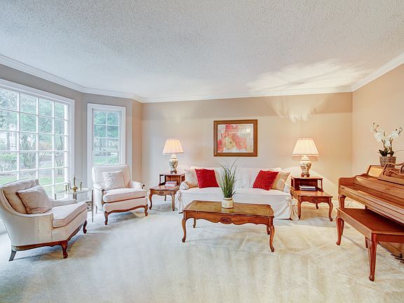 5th image of 4525 Dartmoor Dr NE