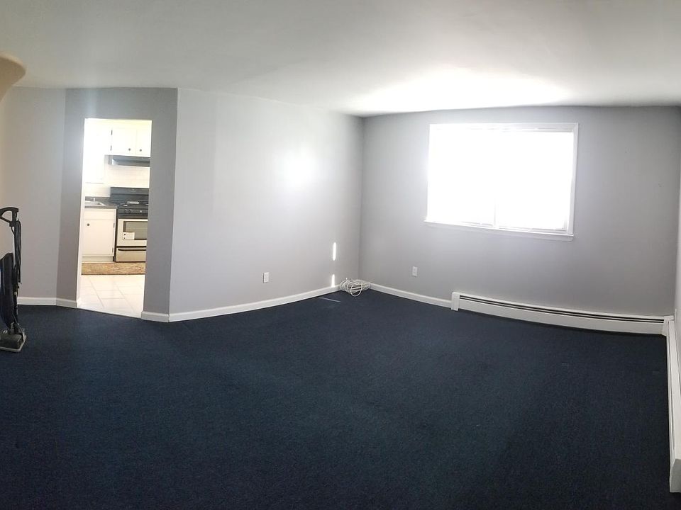 1st image of 260 Crest Ave #2
