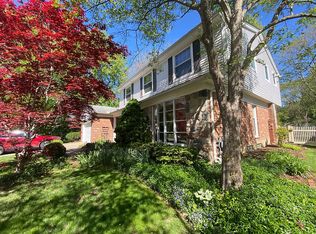 3055 Bluett Dr, Ann Arbor, MI 48105