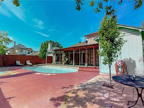 4th image of 2509 Cottonwood Dr