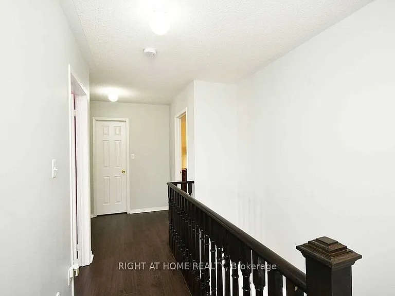 33 Schooner Dr #UPPER — Photo 22