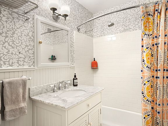 5th image of 61 Jane St APT 15N