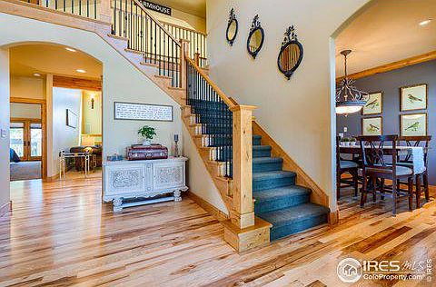 3rd image of 4590 Meadowlark Dr