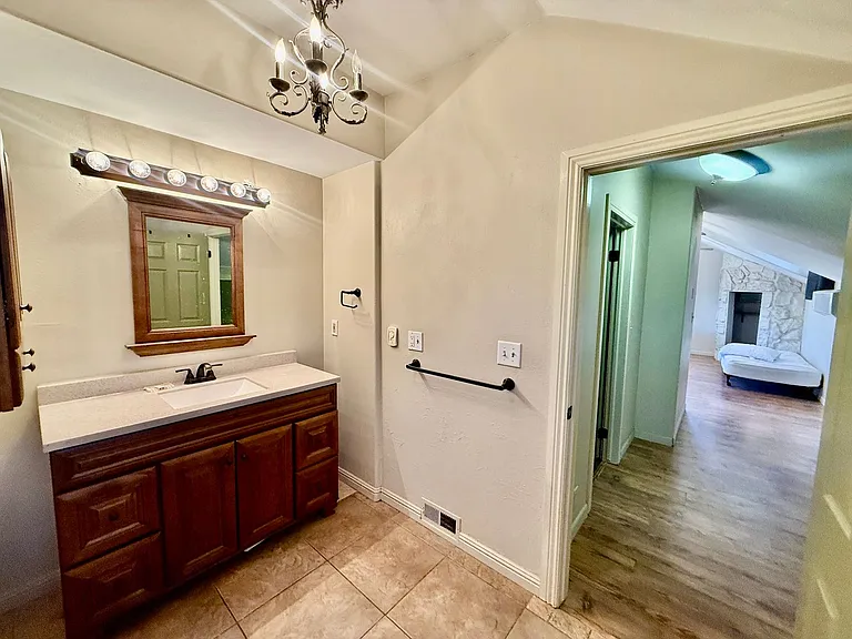 1404 N Rome Way — Photo 40