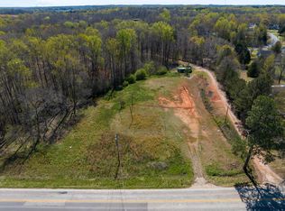 6851 Reidville Rd, Woodruff, SC 29388