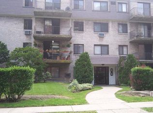 501 Pelham Rd #3, New Rochelle, NY 10805