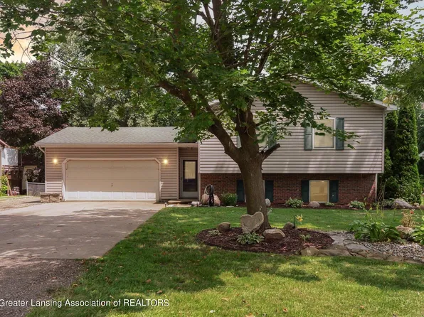 710 High St, Charlotte, MI 48813