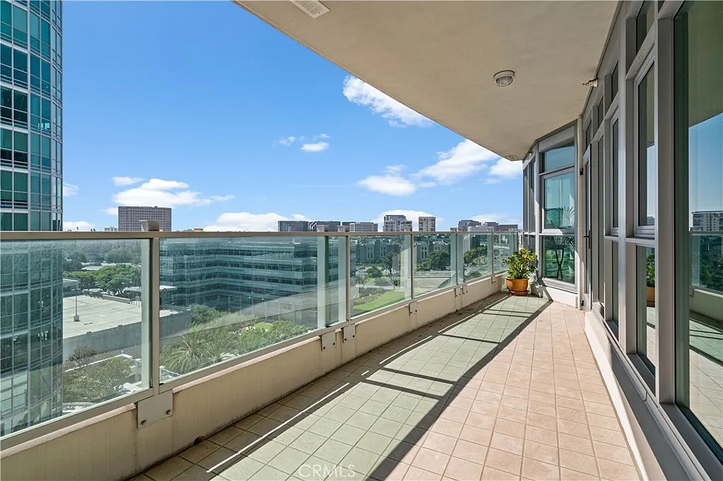 2 bed, 1520 sqft, $6,500 — Photo 4