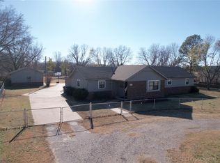 15624 E 11th St, Tulsa, OK 74108