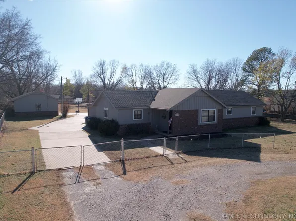 15624 E 11th St, Tulsa, OK 74108