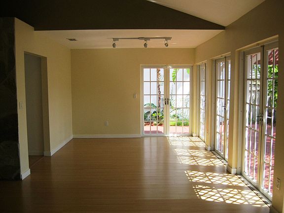 4th image of 4740 NW 98th Pl