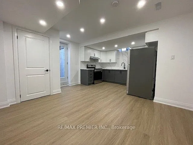 10 Stanton Ave #BASEMENT — Photo 3