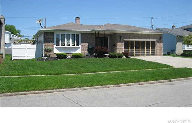 1st image of 72 Denise Dr