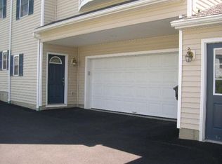 7 5th St, Danbury, CT 06810