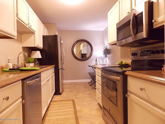 4th image of 1107 Donard Park Ave