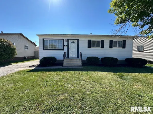 934 39th Ave, East Moline, IL 61244