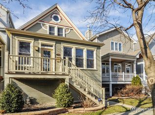 2248 W Berwyn Ave, Chicago, IL 60625