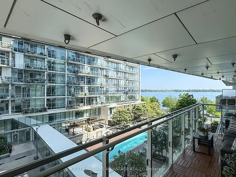 29 Queens Quay E #401 — Photo 28