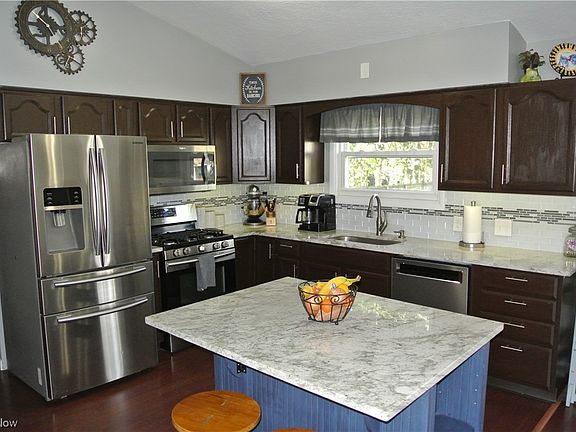 2nd image of 195 Alta Dr