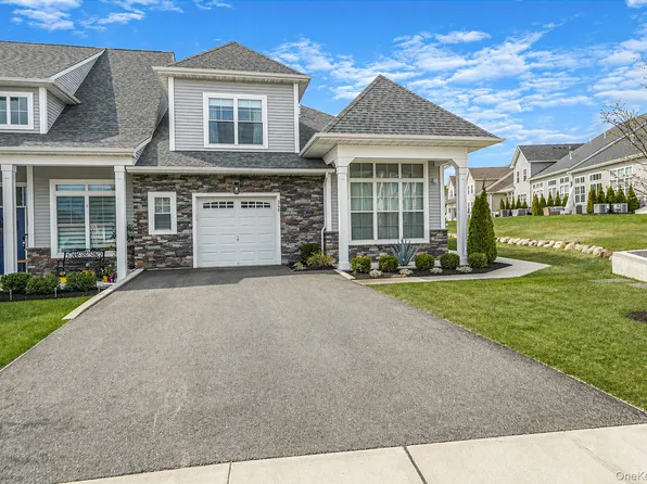 366 Wavell Avenue, Yaphank, NY 11980