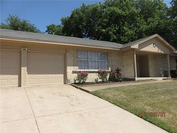 3rd image of 233 Aquilla Dr
