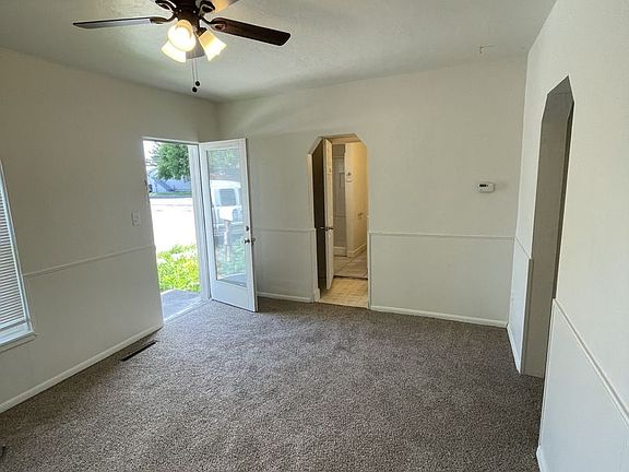 2nd image of 596 College St