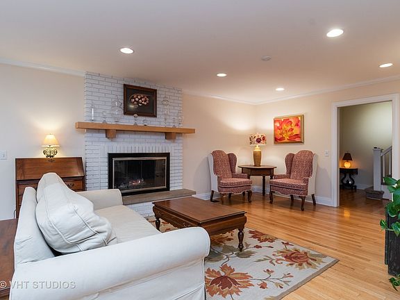 2nd image of 1218 Cheshire Ave