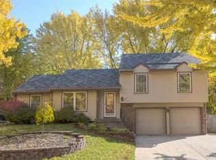 13815 W 80th Ter, Lenexa, KS 66215