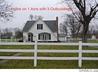 723 W Broadway, Trenton, IL 62293