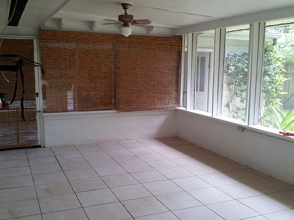 3rd image of 3206 Effie St