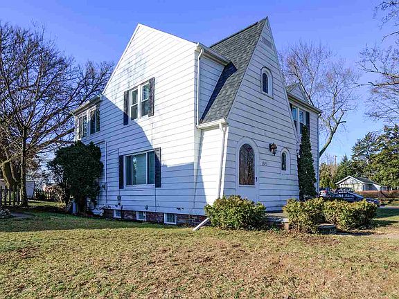 2nd image of 1323 Prospect Dr