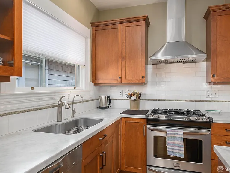 857 Laurel St — Photo 20