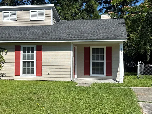 136 Village Ct Photo 1
