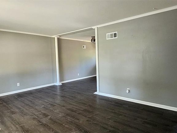 2nd image of 2215 Entity Ave